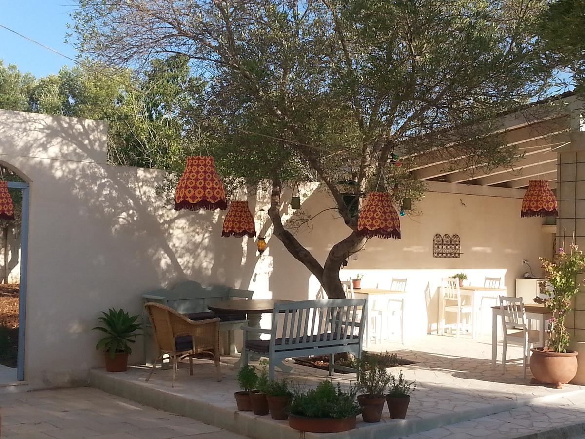 The Proud Garden Bed & Breakfast Carovigno Bagian luar foto